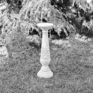 garden ornaments